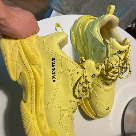 Zapatos Balenciaga Originales….modelo TRIPLE S….Size 9.5/42 Casi nuevos…. - Picture 6 of 7